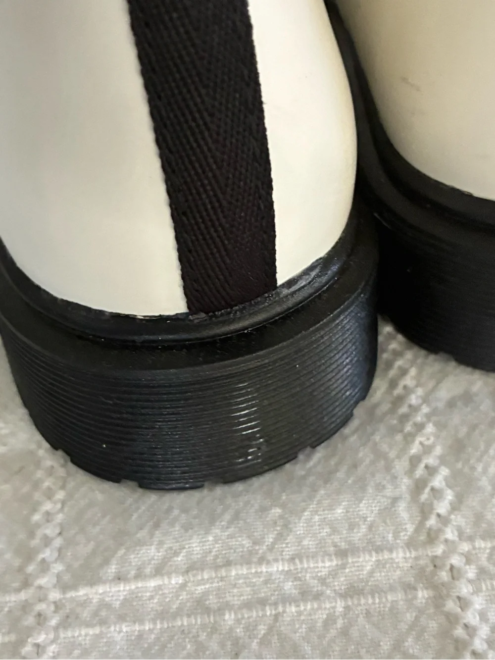 Steve Madden Y2K Shortie Lace Up Lug Sole Side Zip Combat Boot White Size 5